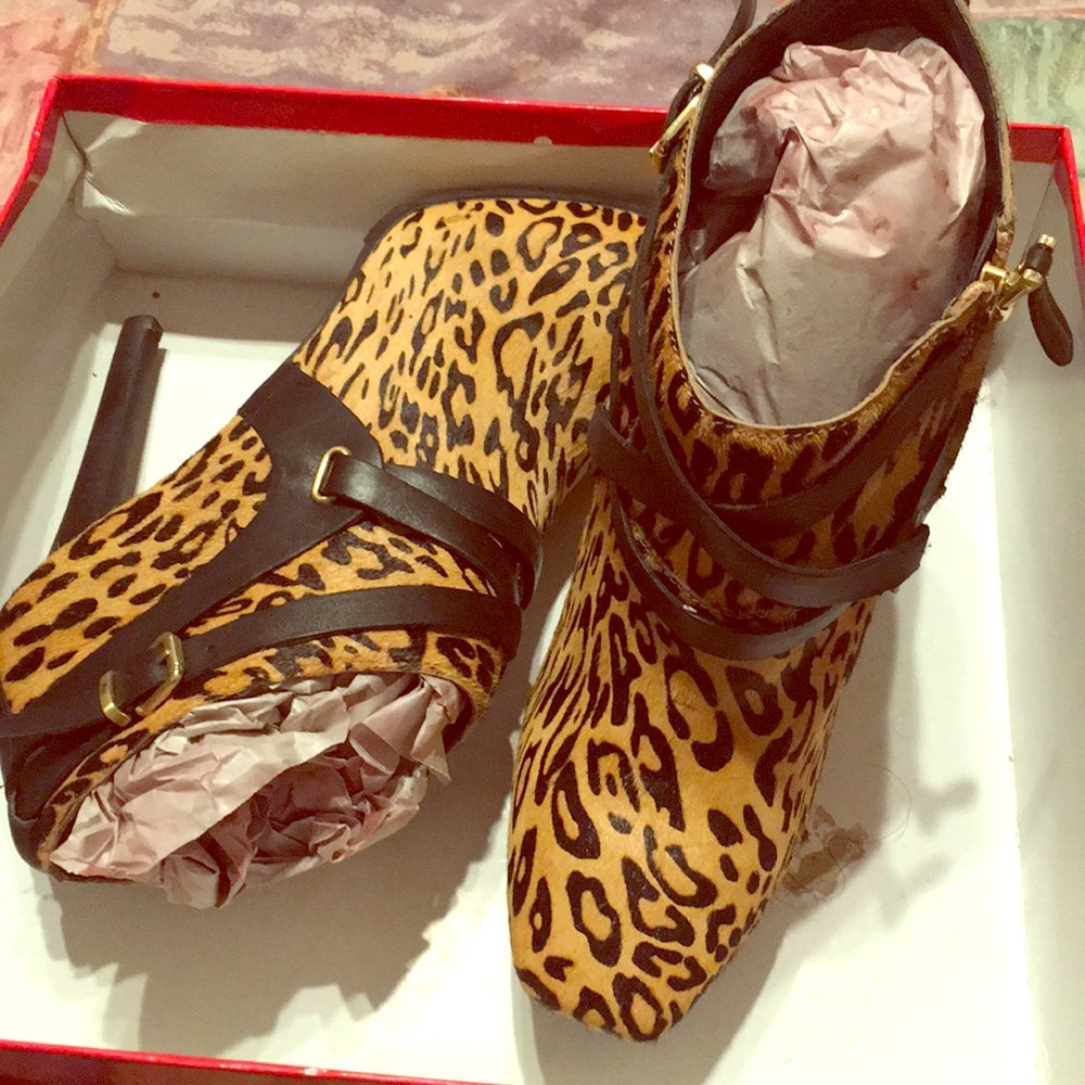 Guess heels